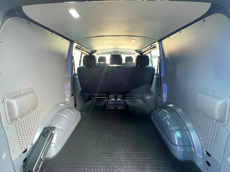 Volkswagen Transporter T32 150PS Highline Kombi - U1505