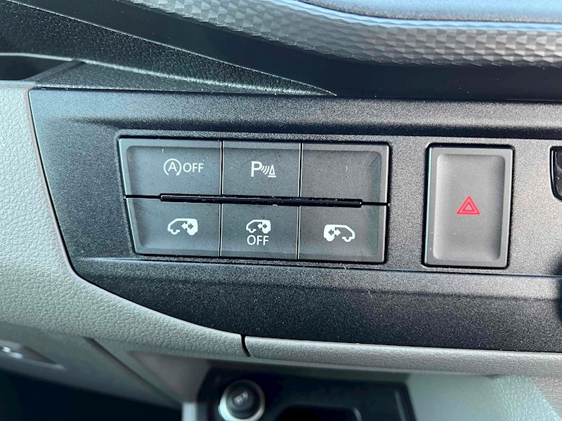 Volkswagen Transporter T32 150PS Highline Kombi - U1505