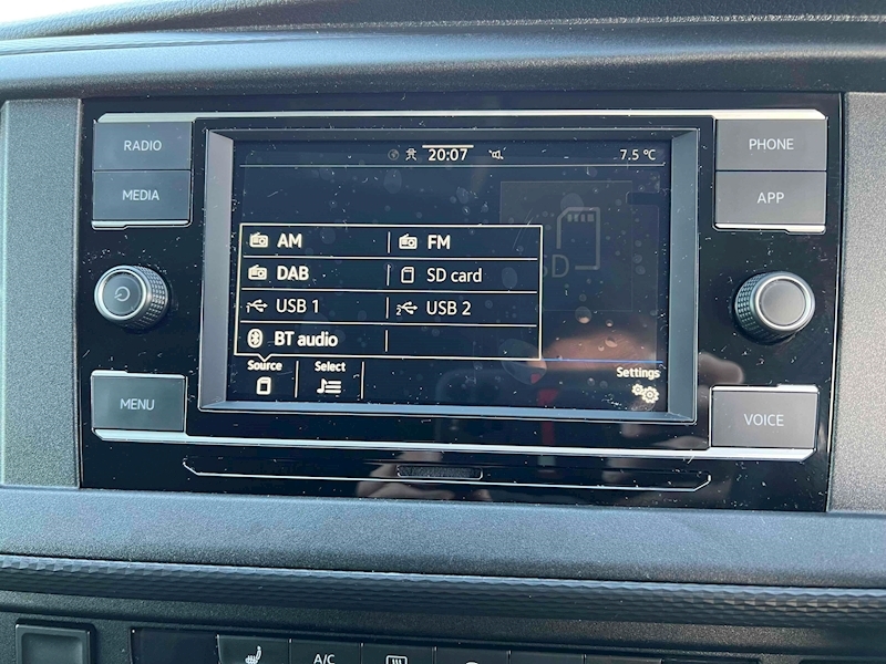 Volkswagen Transporter T32 150PS Highline Kombi - U1505