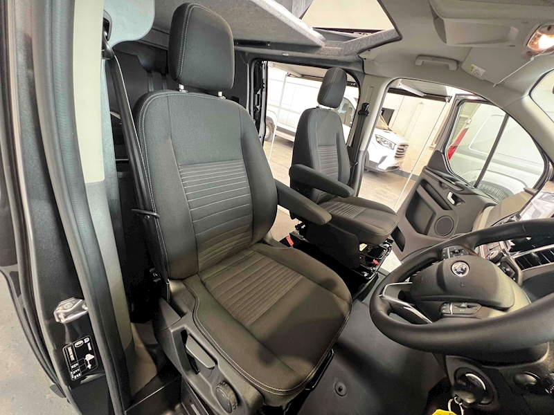 Ford Transit Custom 280S L1H1 Limited 130PS - U1579