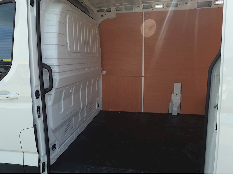 Maxus Deliver 9 LH FWD Lux - U1707