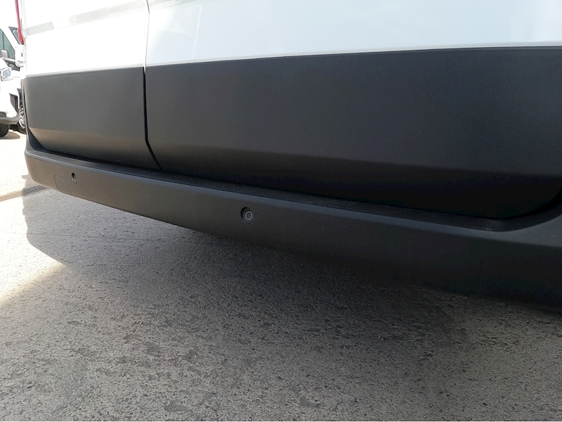 Maxus Deliver 9 LH FWD Lux - U1707