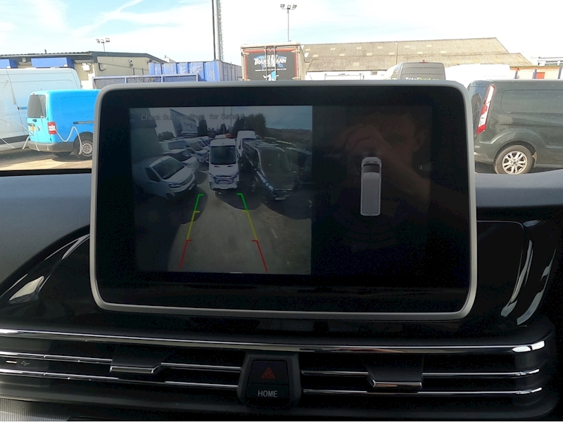 Maxus Deliver 9 LH FWD Lux - U1707