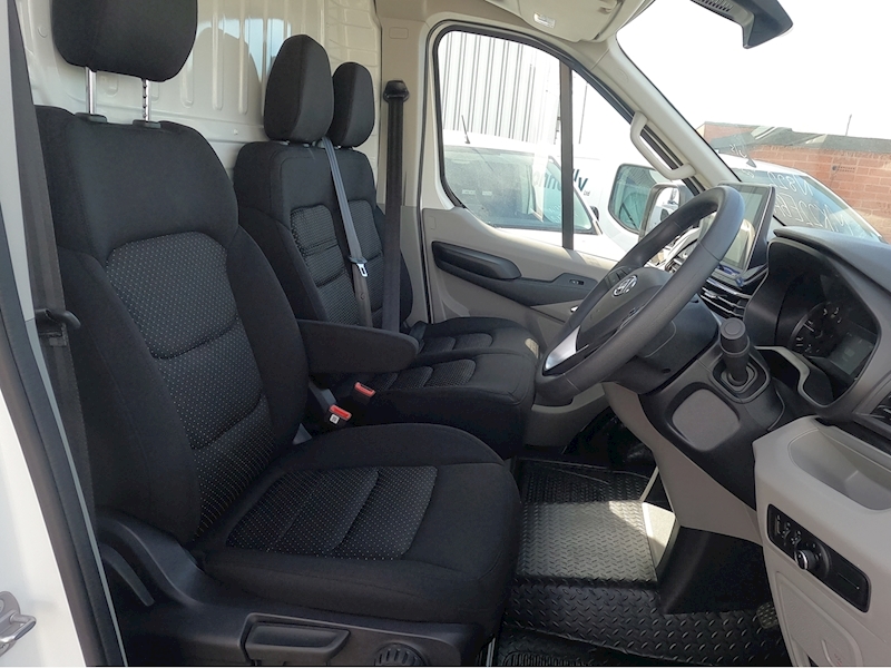 Maxus Deliver 9 LH FWD Lux - U1707