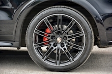 Porsche Cayenne Cayenne GTS 4.8 5dr SUV Tiptronic S Petrol - Thumb 42