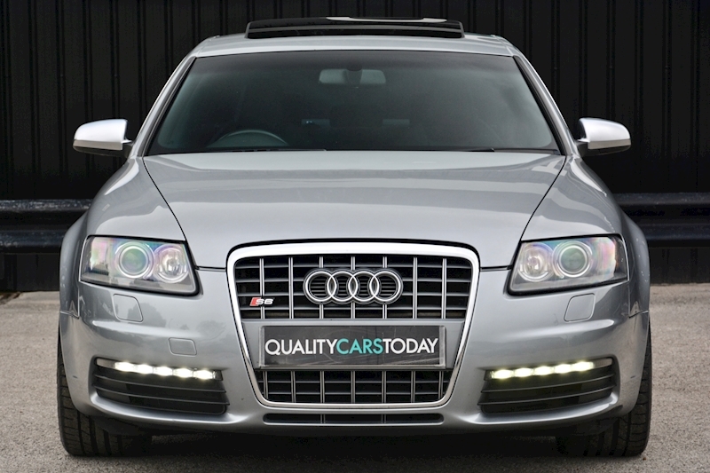 Audi S6 Saloon S6 V10 Saloon Image 3