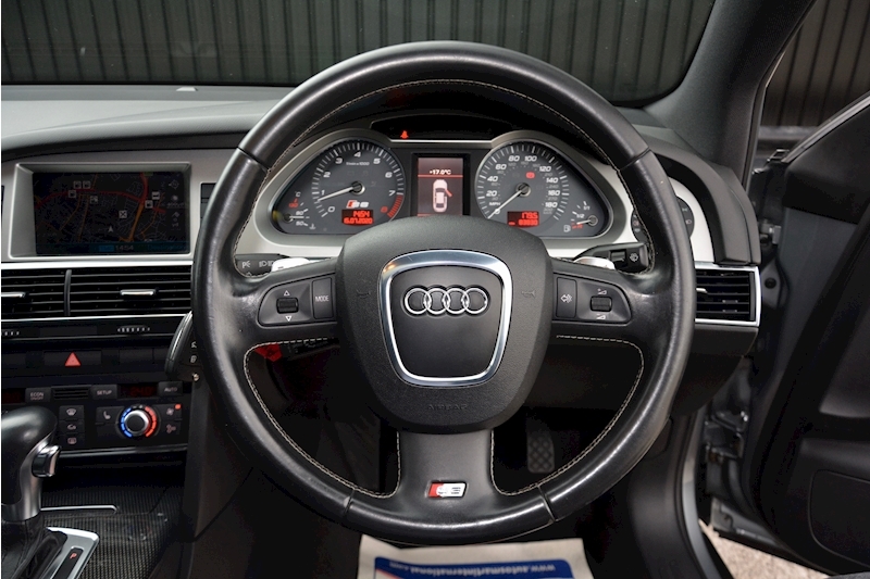 Audi S6 Saloon S6 V10 Saloon Image 37