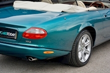 Jaguar XK8 XK8 Convertible 4.0 V8 - Thumb 11