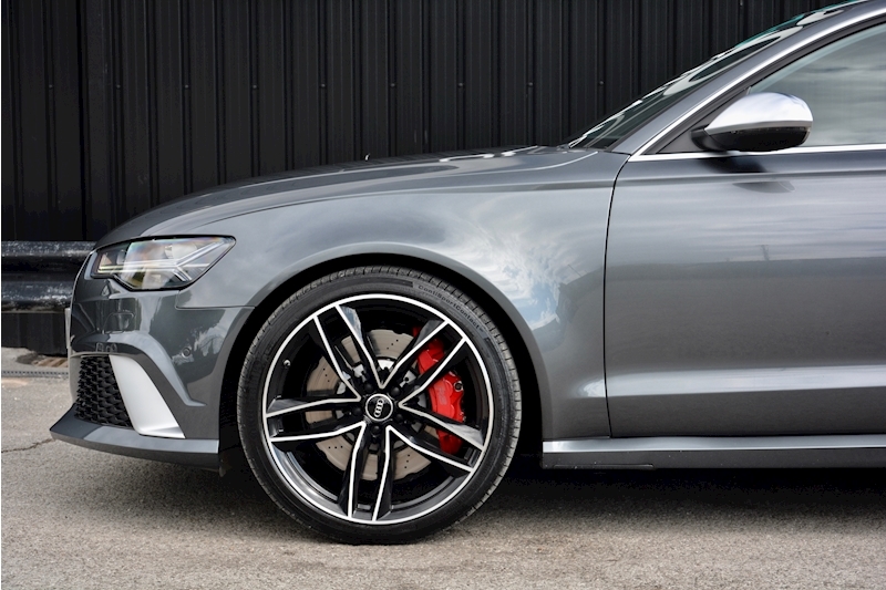 Audi RS6 Avant RS6 Avant 4.0 TFSI V8 Avant 5dr Petrol Tiptronic quattro (s/s) (560 ps) 4.0 5dr Avant Tiptronic Petrol Image 18