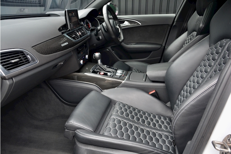 Audi RS6 Avant RS6 Avant Performance 4.0 5dr Avant Tiptronic Petrol Image 2