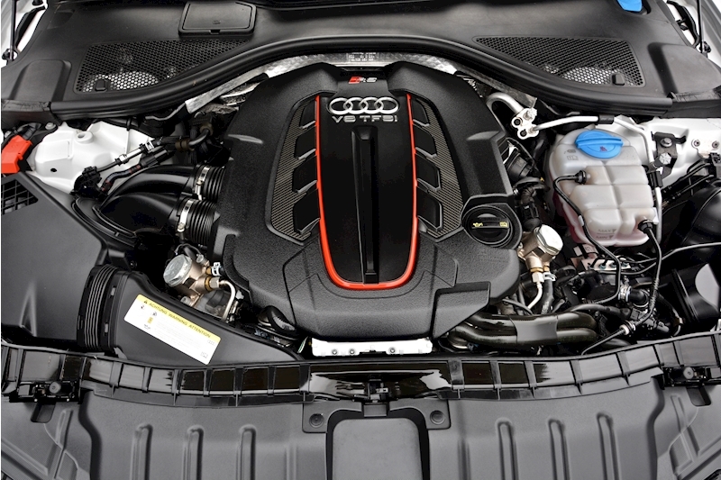 Audi RS6 Avant RS6 Avant Performance 4.0 5dr Avant Tiptronic Petrol Image 45