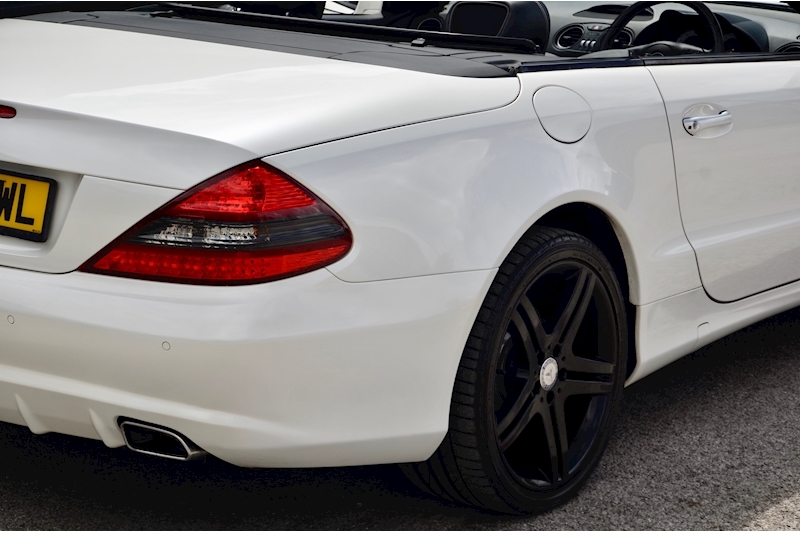 Mercedes-Benz SL Class SL Class 3.5 2dr Convertible Automatic Petrol Image 14