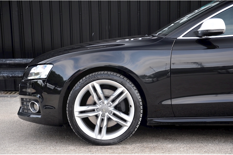 Audi A5 A5 4.2 2dr Coupe Manual Petrol Image 15