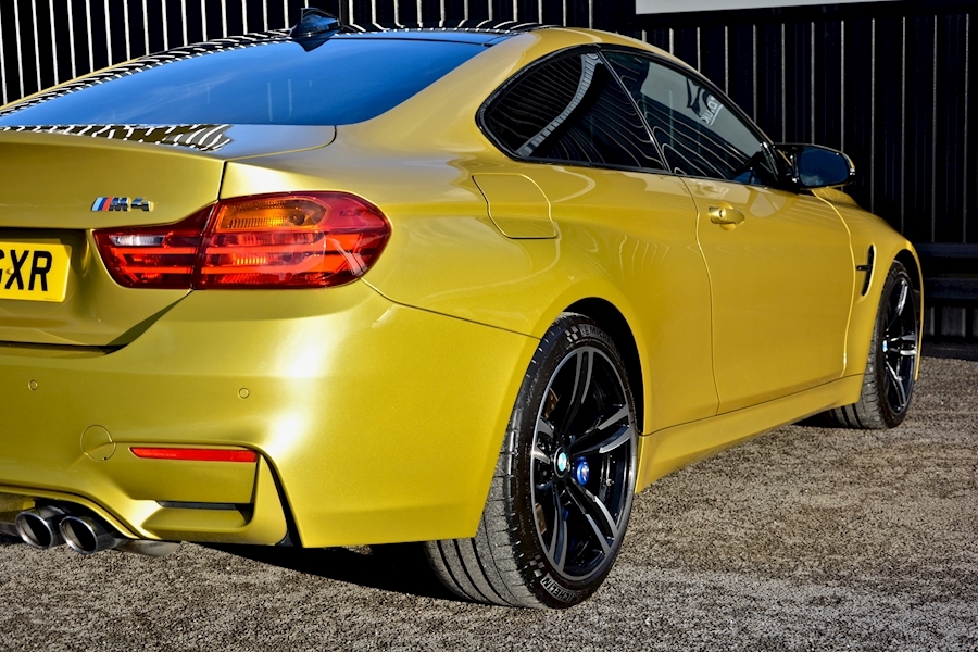 BMW M4 3.0 DCT Coupe *1 Private Owner + FMSH + 5yr Service Pack +  High Spec* Image 11