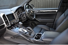 Porsche Cayenne 3.0 D V6 1 Owner + Over £15k Options + Rear Screens - Thumb 27