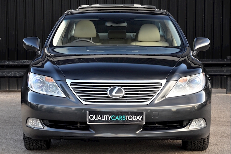 Lexus LS 460 LS 460 SE-L 4.6 4dr Saloon Automatic Petrol Image 3