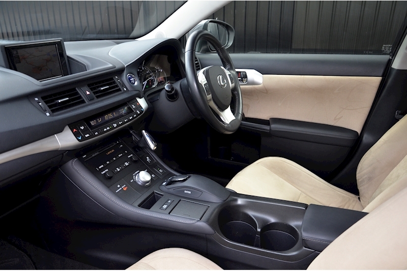 Lexus CT 200h CT 200h SE-I 1.8 5dr Hatchback Automatic Petrol Hybrid Image 23