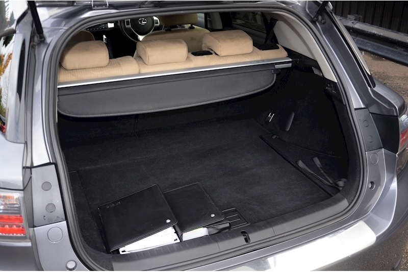 Lexus CT 200h CT 200h SE-I 1.8 5dr Hatchback Automatic Petrol Hybrid Image 26