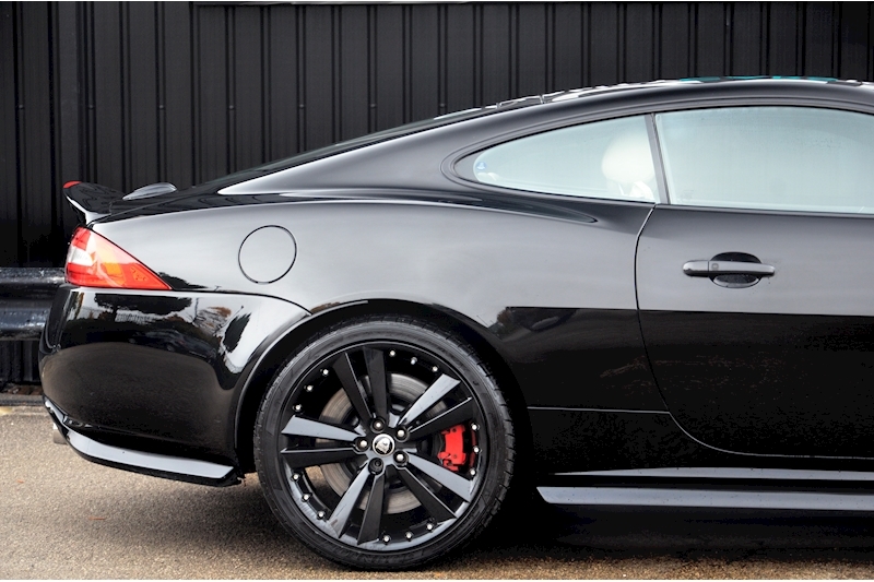 Jaguar XKR XKR 5.0 Supercharged Coupe 2dr Petrol Automatic (292 g/km, 503 bhp) 5.0 2dr Coupe Automatic Petrol Image 12