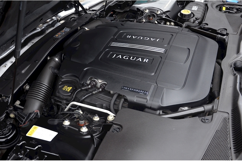 Jaguar XKR XKR 5.0 Supercharged Coupe 2dr Petrol Automatic (292 g/km, 503 bhp) 5.0 2dr Coupe Automatic Petrol Image 41