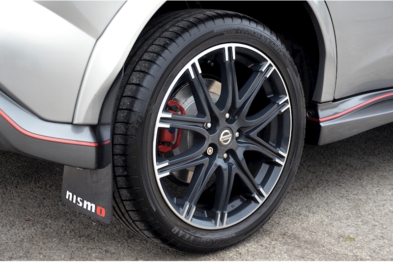 Nissan Juke Juke Nismo RS 1.6 5dr SUV Manual Petrol Image 15