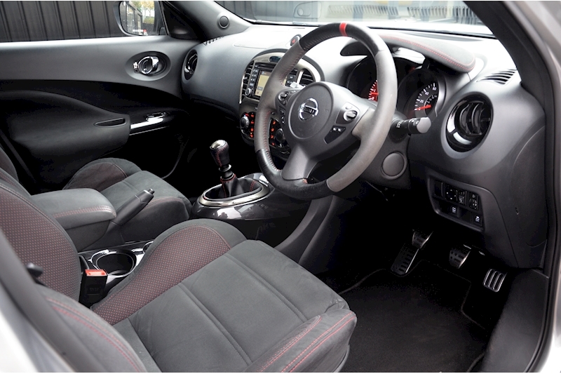 Nissan Juke Juke Nismo RS 1.6 5dr SUV Manual Petrol Image 6