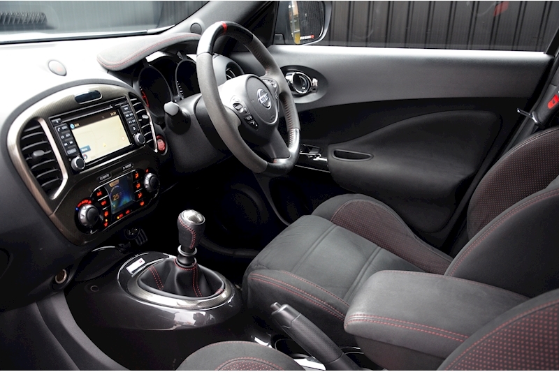 Nissan Juke Juke Nismo RS 1.6 5dr SUV Manual Petrol Image 8