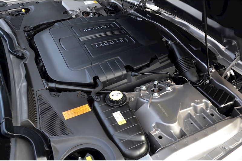 Jaguar XK XK V8 Portfolio 5.0 2dr Convertible Automatic Petrol Image 42