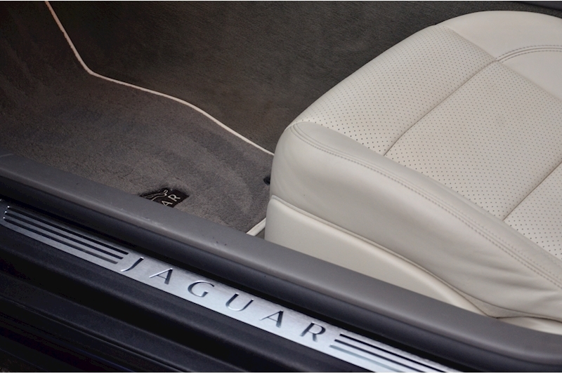 Jaguar XK XK Portfolio 5.0 2dr Convertible Automatic Petrol Image 44