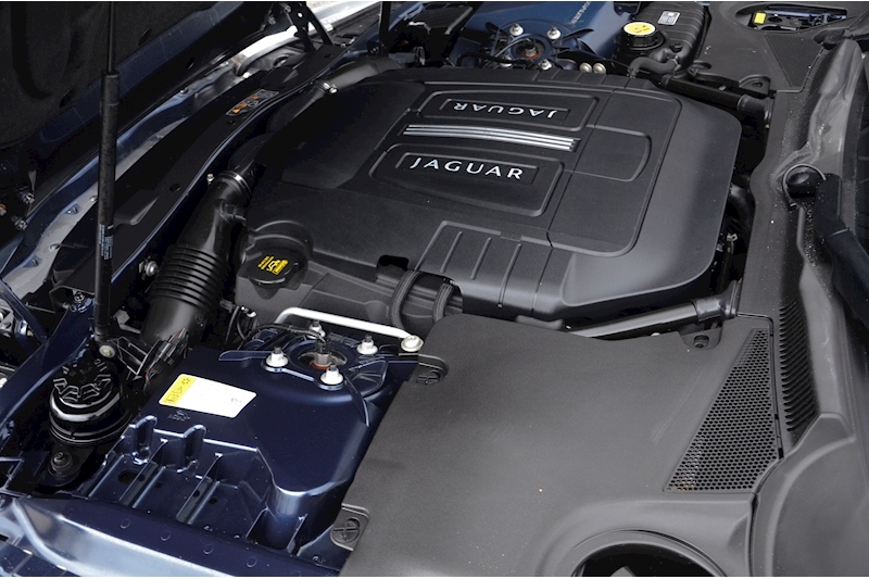 Jaguar XK XK Portfolio 5.0 2dr Convertible Automatic Petrol Image 47