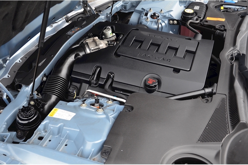 Jaguar XK XK 4.2 V8 Coupe 2dr Petrol Automatic (269 g/km, 300 bhp) 4.2 2dr Coupe Automatic Petrol Image 34