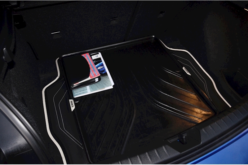BMW 135i M Performance M Performance Exhaust  + Heated Leather + Harmon Kardon Image 26