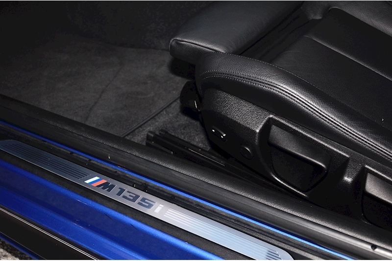 BMW 135i M Performance M Performance Exhaust  + Heated Leather + Harmon Kardon Image 9