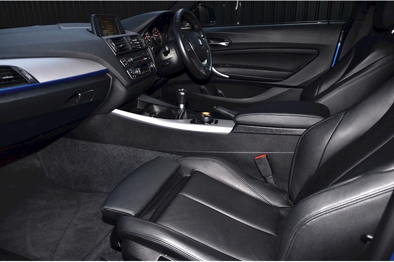 BMW 135i M Performance M Performance Exhaust  + Heated Leather + Harmon Kardon Image 2
