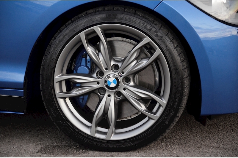 BMW 135i M Performance M Performance Exhaust  + Heated Leather + Harmon Kardon Image 40