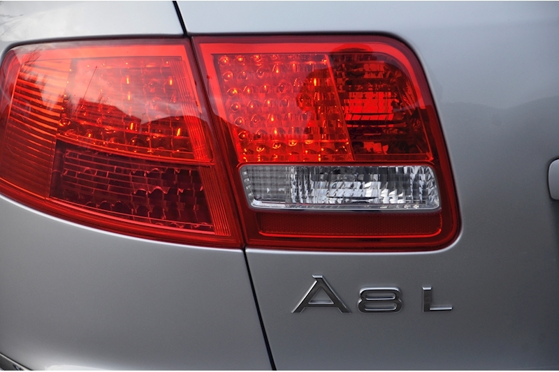 Audi A8 A8 SE 3.0 4dr Saloon Automatic Diesel Image 42