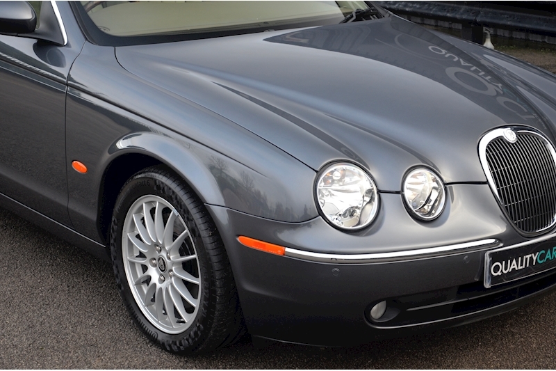 Jaguar S-Type S-Type D V6 SE 2.7 4dr Saloon Automatic Diesel Image 17