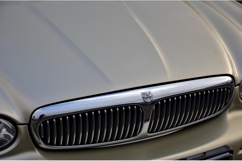 Jaguar X-Type X-Type SE 2.5 4dr Saloon Automatic Petrol Image 9