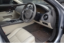 Jaguar XJ XJ Portfolio 3.0 4dr Saloon Automatic Diesel - Thumb 6