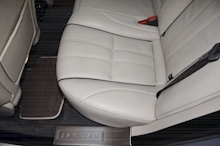 Jaguar XJ XJ Portfolio 3.0 4dr Saloon Automatic Diesel - Thumb 29