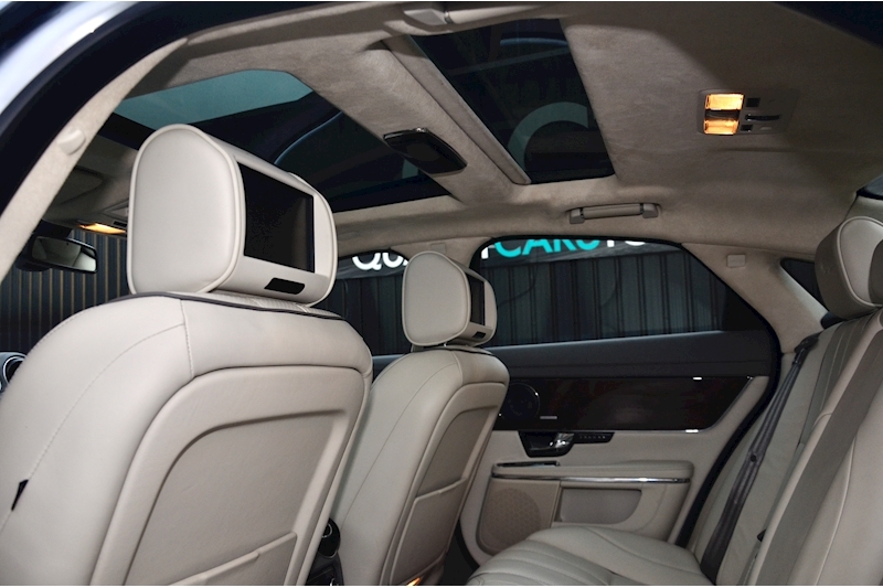 Jaguar XJ XJ Portfolio 3.0 4dr Saloon Automatic Diesel Image 26