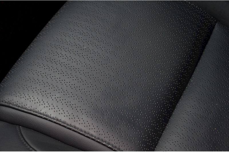 Jaguar XE Portfolio AWD 180ps Diesel AWD Auto + Reverse Cam + TouchPro Nav Image 35