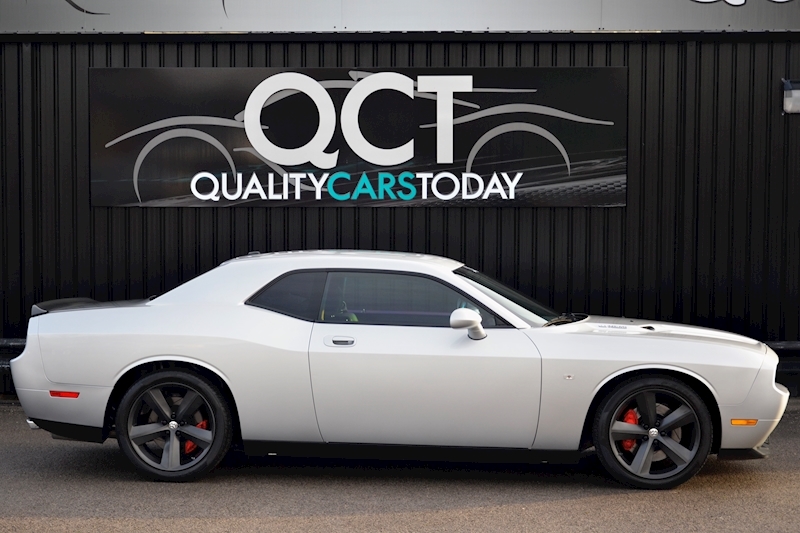 Dodge Challenger 6.1 Hemi SRT-8 Challenger 6.1 Hemi SRT-8 Challenger 6.1 Hemi SRT-8 6.1 2dr Coupe Automatic Petrol Image 2