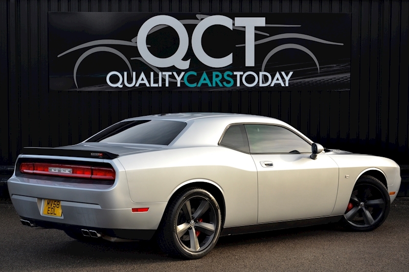 Dodge Challenger 6.1 Hemi SRT-8 Challenger 6.1 Hemi SRT-8 Challenger 6.1 Hemi SRT-8 6.1 2dr Coupe Automatic Petrol Image 17