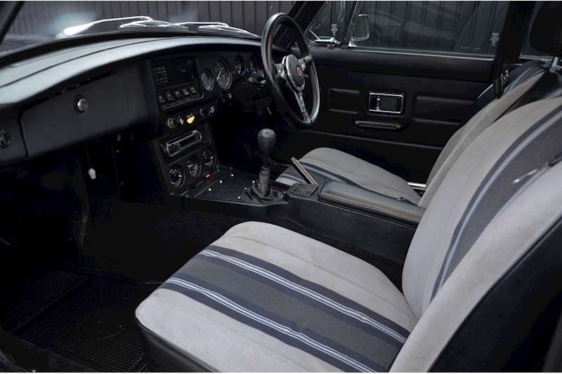 MG MGB GT V8 3.5 V8 Manual + Recent Restoration + Outstanding Condition Image 2