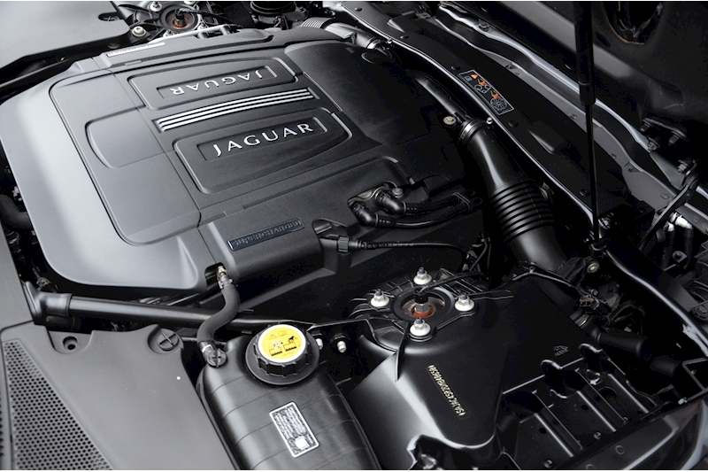 Jaguar XKR XKR 5.0 V8 S/C Coupe Image 25