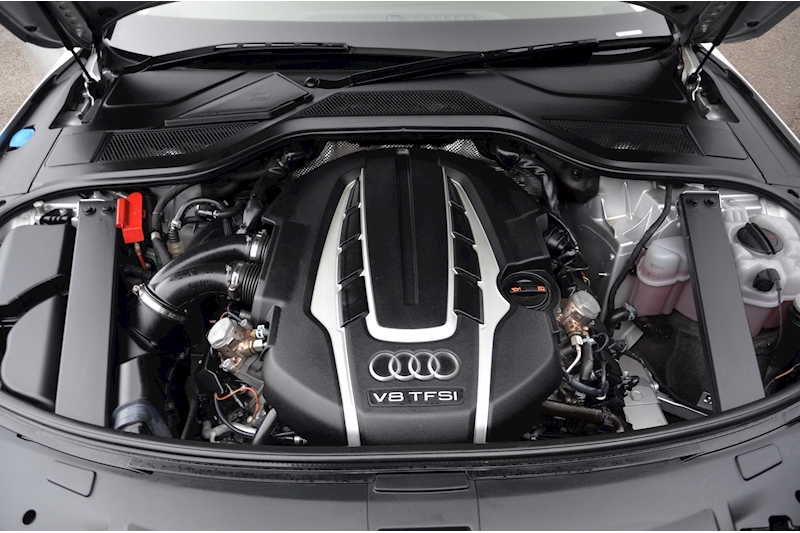 Audi A8L 4.0 V8 TFSI A8 L 4.0 V8 TFSI Image 56