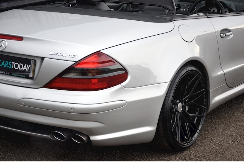 Mercedes-Benz SL 55 AMG Full Service History + Incredible Value Image 11