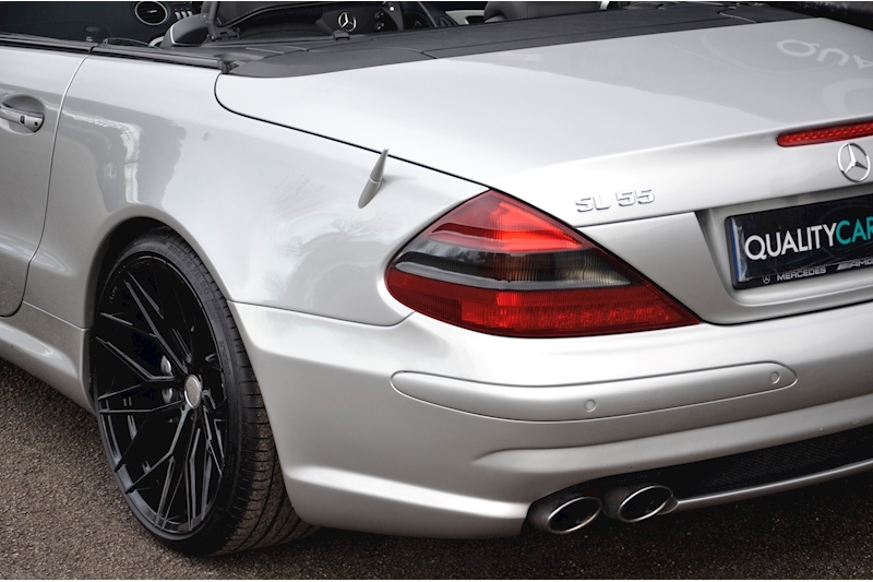 Mercedes-Benz SL 55 AMG Full Service History + Incredible Value Image 19