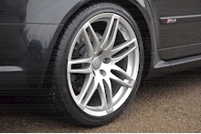 Audi RS4 RS4 4.2 Saloon 4dr Petrol Manual quattro (324 g/km, 415 bhp) 4.2 4dr Saloon Manual Petrol - Thumb 25